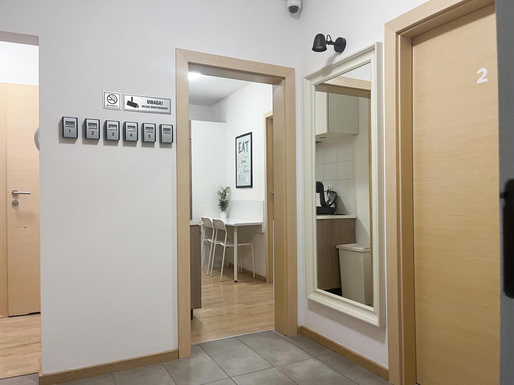 Shape&Color Premium Hostel Warsaw Exterior photo